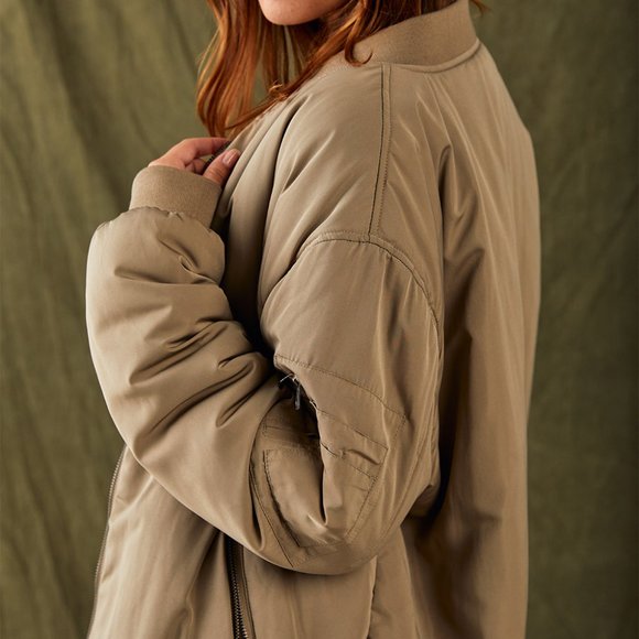 RSQ Womens Taupe Bomber Jacket /NWT/XL - Picture 8 of 16